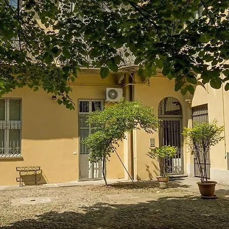 Appartement Garden Cavour App. Matz Cir: 00127200624 *